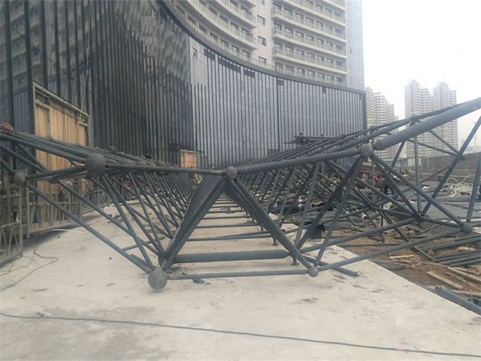 青浦万豪酒店雨棚网架